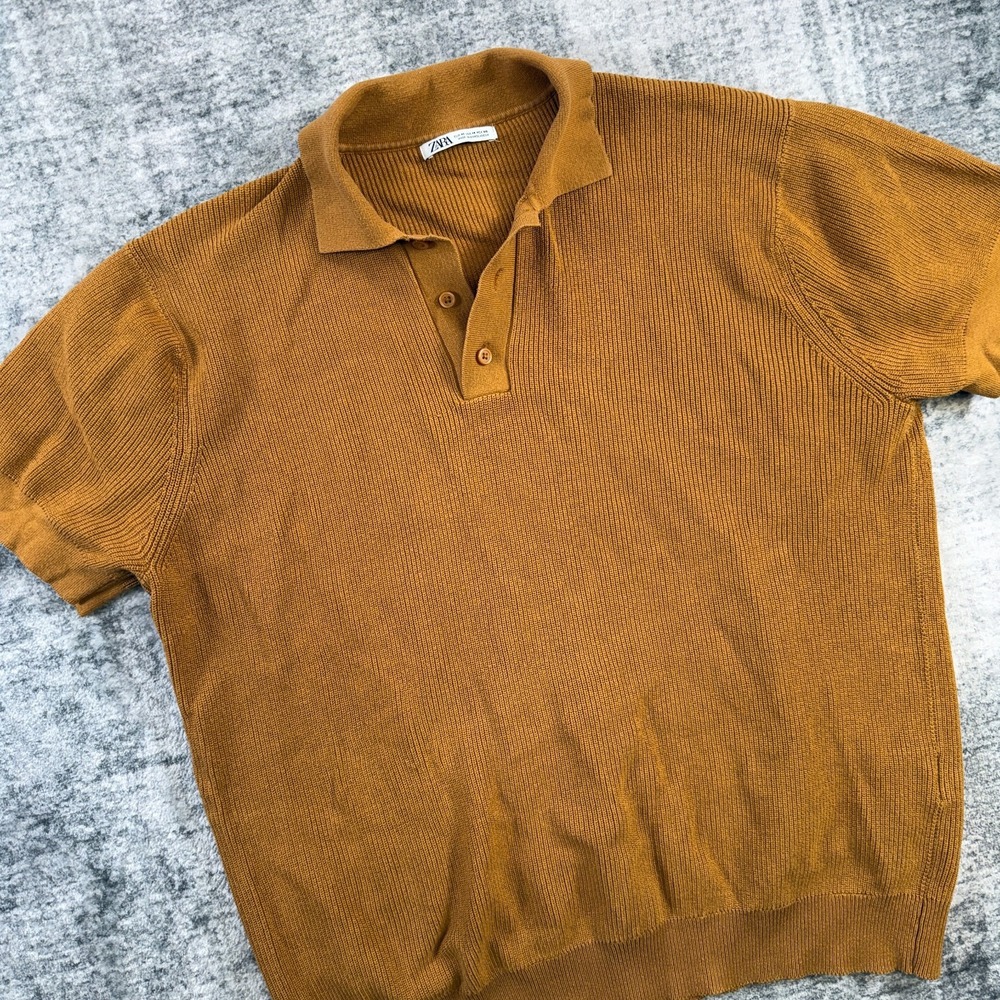 Zara Polo Shirt Mens Medium Ochre Brown Ribbed Knit Cotton Quiet Luxury Fall